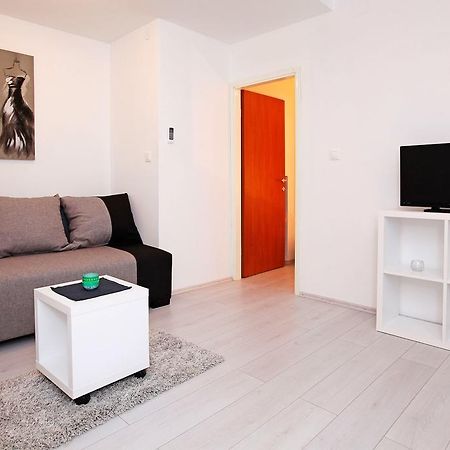 Apartments Park Vela Luka Habitación foto