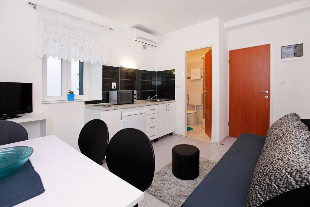 Apartments Park Vela Luka Habitación foto