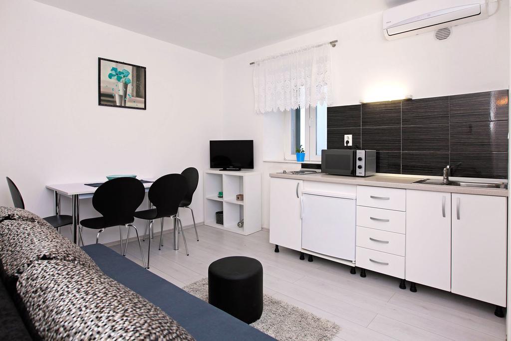 Apartments Park Vela Luka Habitación foto